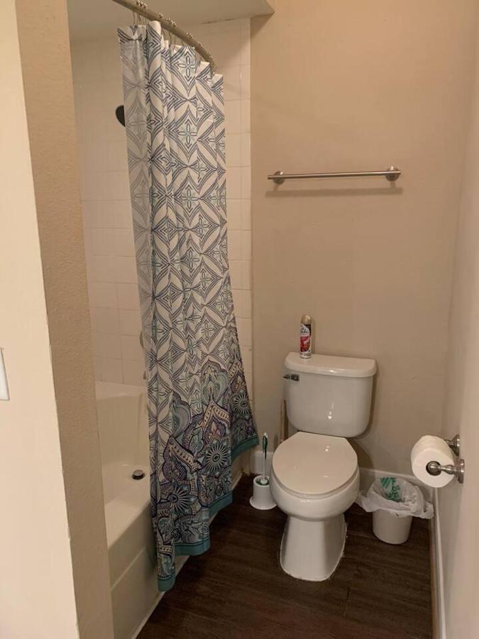 2 Bedroom Easy Access To Med Center, Nrg, Downtown Хюстън Екстериор снимка